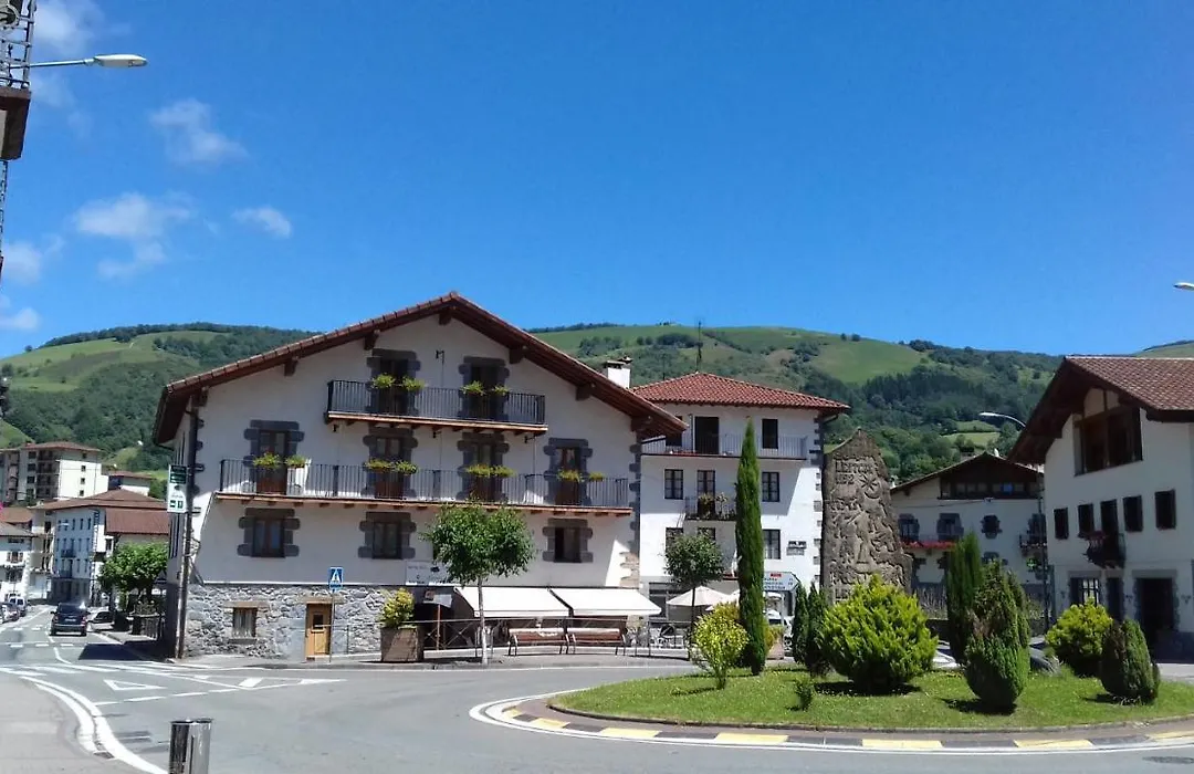 Hostal Lopenea-1